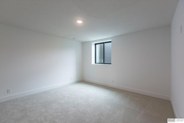 4505 N 213th Street, Omaha, NE 68022