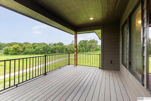 4505 N 213th Street, Omaha, NE 68022