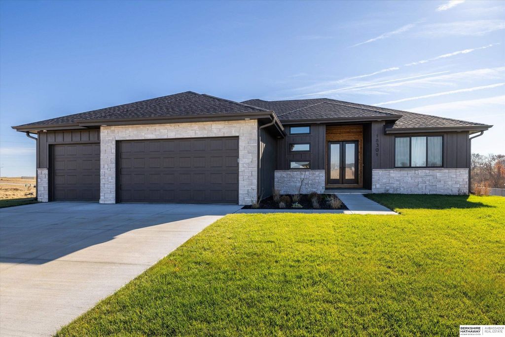 4505 N 213th Street, Omaha, NE 68022