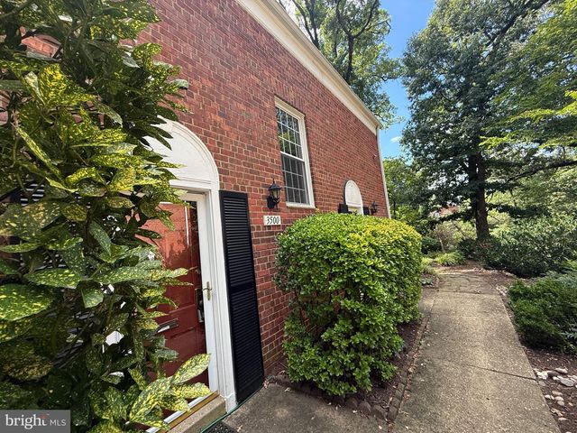 3500 MARTHA CUSTIS DR, Alexandria, VA 22302