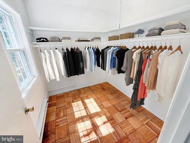 3500 MARTHA CUSTIS DR, Alexandria, VA 22302