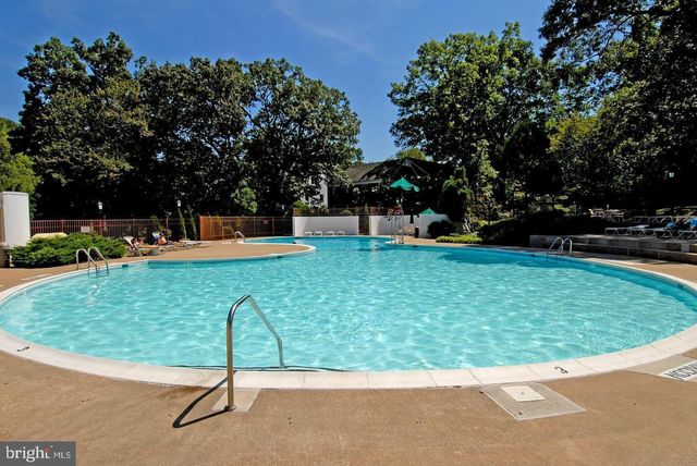 3500 MARTHA CUSTIS DR, Alexandria, VA 22302