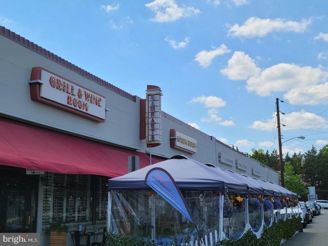 3500 MARTHA CUSTIS DR, Alexandria, VA 22302
