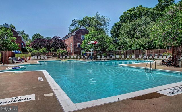 3500 MARTHA CUSTIS DR, Alexandria, VA 22302