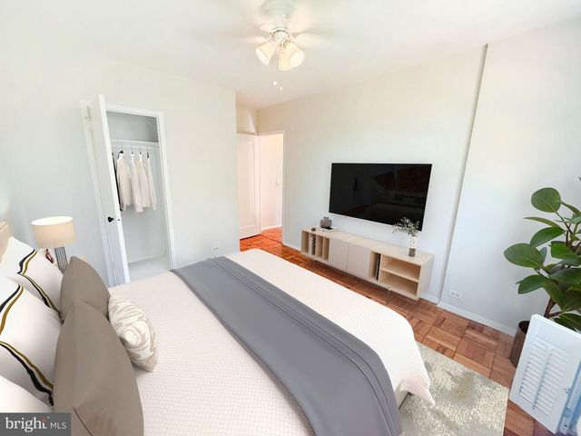 3500 MARTHA CUSTIS DR, Alexandria, VA 22302