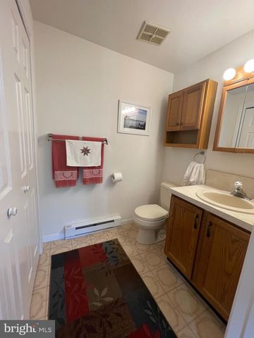 99 EXETER CT, Shepherdstown, WV 25443