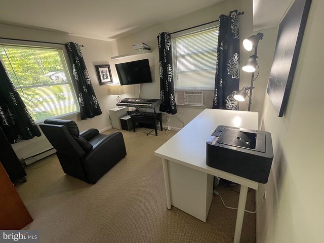 99 EXETER CT, Shepherdstown, WV 25443