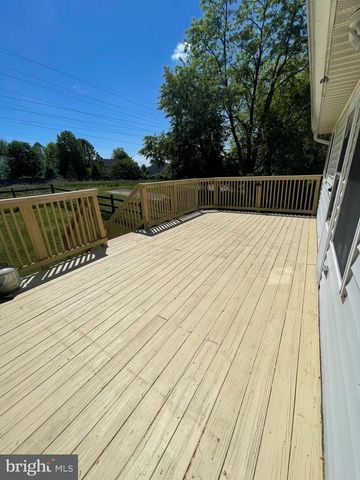 99 EXETER CT, Shepherdstown, WV 25443