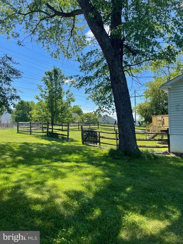 99 EXETER CT, Shepherdstown, WV 25443