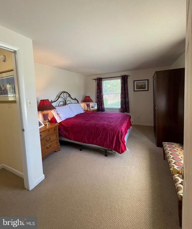 Image 21 of property listing at 99 EXETER CT, Shepherdstown, WV 25443