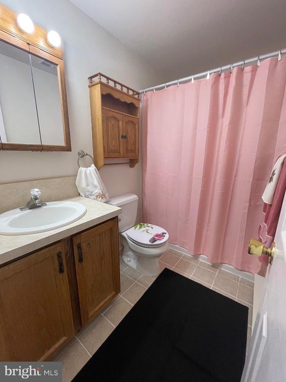 Image 23 of property listing at 99 EXETER CT, Shepherdstown, WV 25443