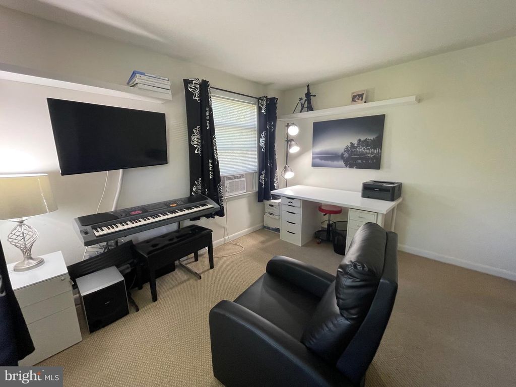 Image 26 of property listing at 99 EXETER CT, Shepherdstown, WV 25443