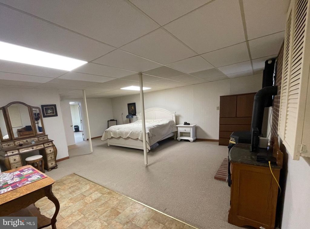 Image 32 of property listing at 99 EXETER CT, Shepherdstown, WV 25443