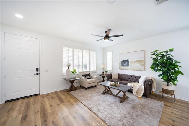 41675 Broad Oak, Murrieta, CA 92562