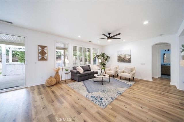 41675 Broad Oak, Murrieta, CA 92562