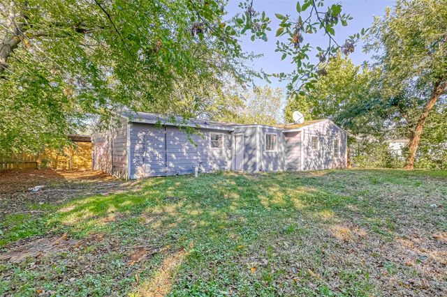 5102 Lyndhurst Drive, Houston, TX 77033