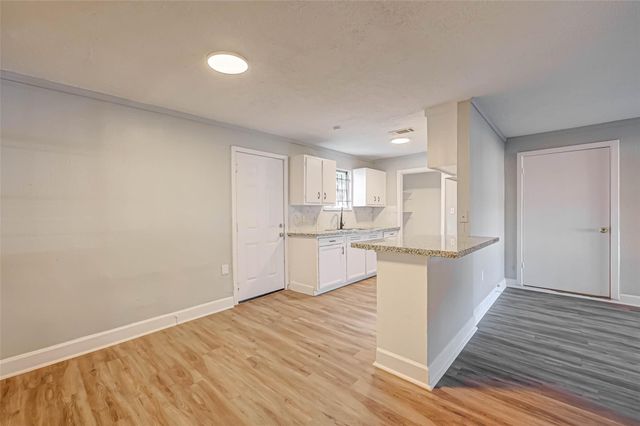 5102 Lyndhurst Drive, Houston, TX 77033