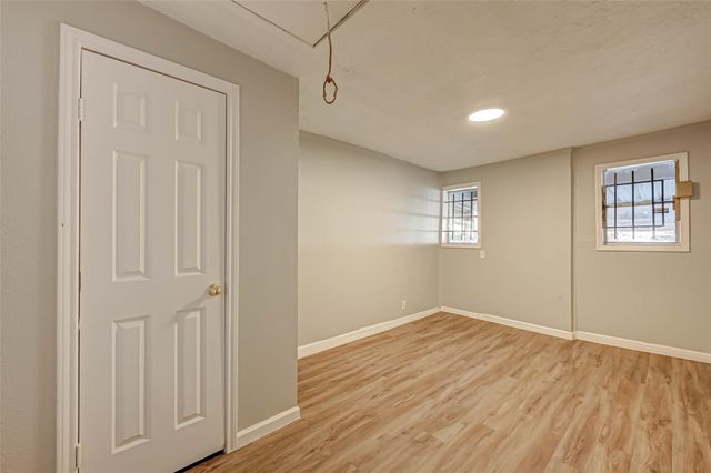 5102 Lyndhurst Drive, Houston, TX 77033