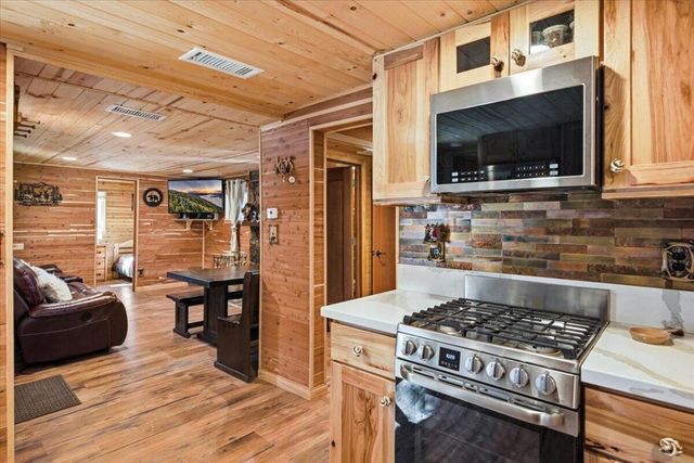 830 Oriole Drive, Big Bear, CA 92315