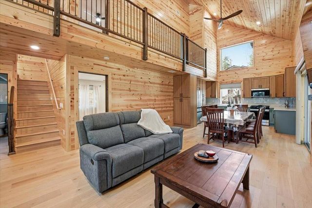 830 Oriole Drive, Big Bear, CA 92315