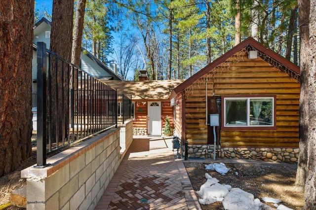 830 Oriole Drive, Big Bear, CA 92315