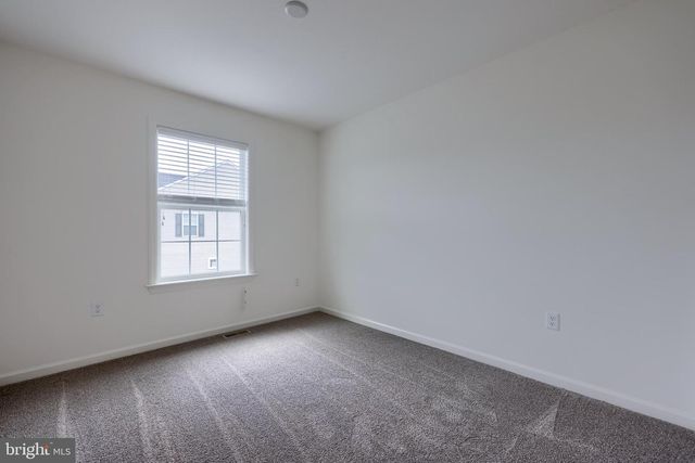2421 ARTESIAN WAY, Lancaster, PA 17601