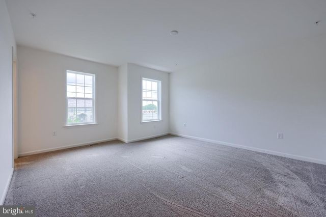 2421 ARTESIAN WAY, Lancaster, PA 17601