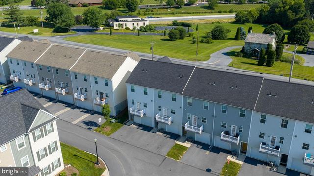 2421 ARTESIAN WAY, Lancaster, PA 17601