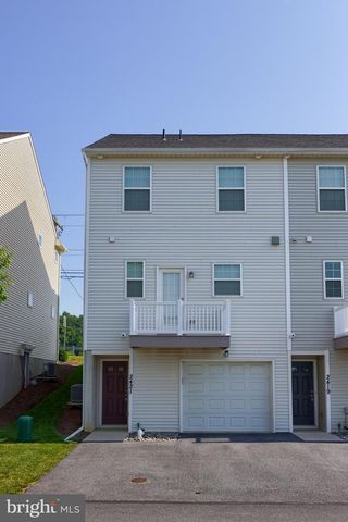 2421 ARTESIAN WAY, Lancaster, PA 17601
