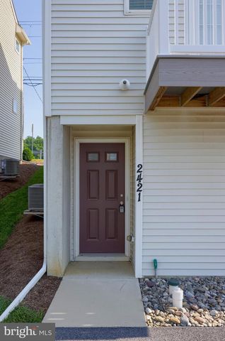2421 ARTESIAN WAY, Lancaster, PA 17601