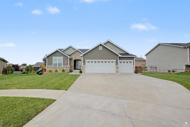 4750 Christine Circle, Manhattan, KS 66502
