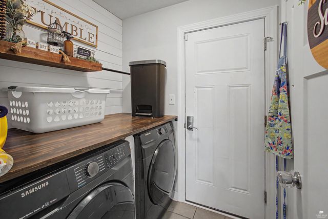 4750 Christine Circle, Manhattan, KS 66502