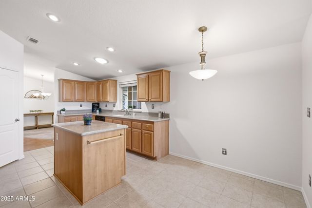 8840 E SUNLAND Avenue 142, Mesa, AZ 85208