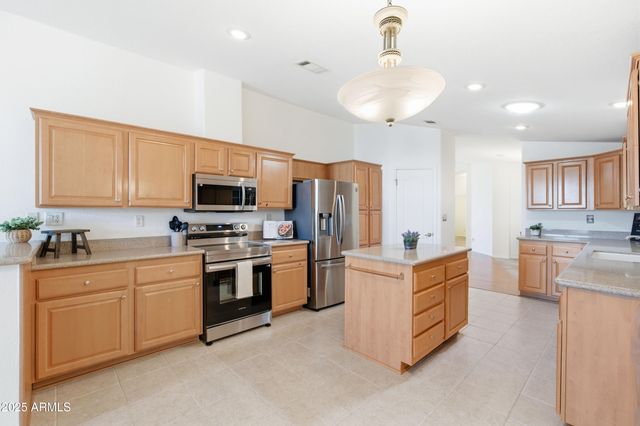 8840 E SUNLAND Avenue 142, Mesa, AZ 85208