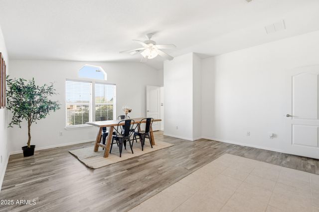 8840 E SUNLAND Avenue 142, Mesa, AZ 85208