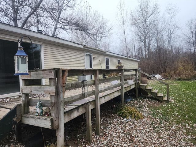 18350 Eisenhower Road, Morley, MI 49336