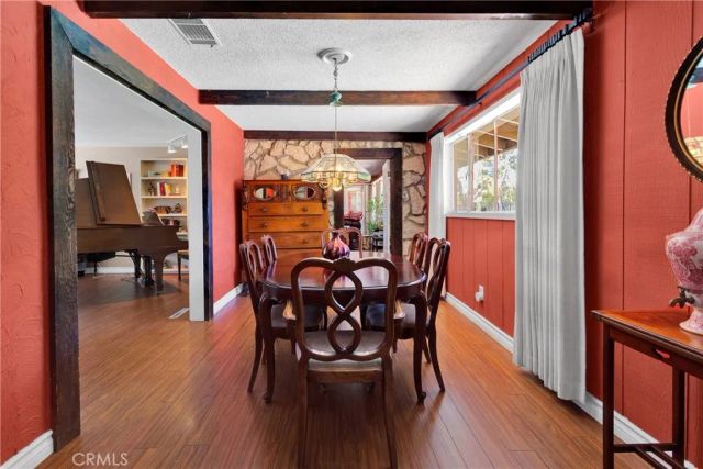 19955 Chickasaw Road, Apple Valley, CA 92307