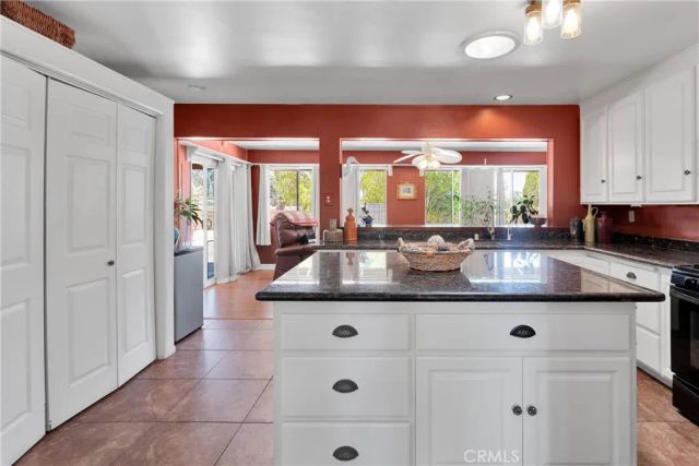 19955 Chickasaw Road, Apple Valley, CA 92307