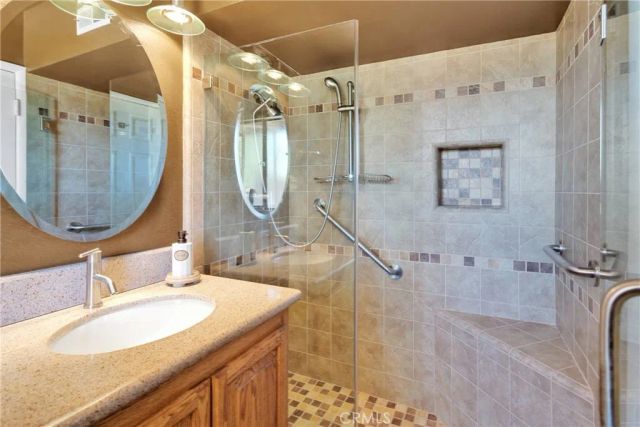 19955 Chickasaw Road, Apple Valley, CA 92307