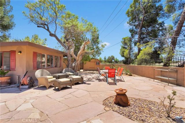 19955 Chickasaw Road, Apple Valley, CA 92307
