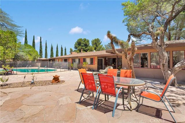 19955 Chickasaw Road, Apple Valley, CA 92307