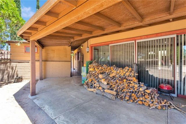 19955 Chickasaw Road, Apple Valley, CA 92307
