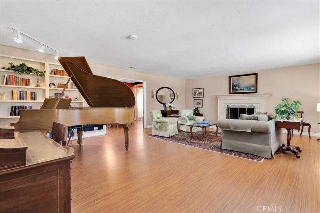 19955 Chickasaw Road, Apple Valley, CA 92307