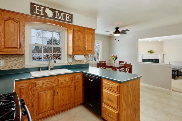 9292 N 60th STREET, Brown Deer, WI 53223