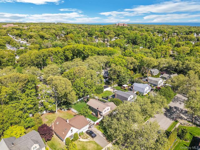 40 Boxwood Drive, Kings Park, NY 11754