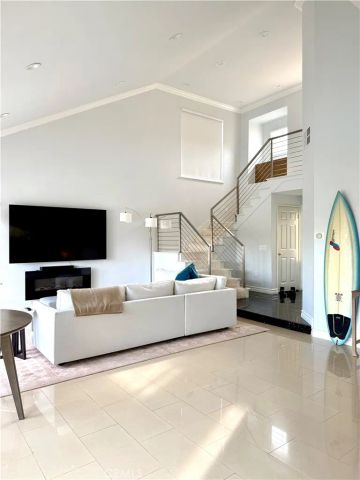 24725 Calle Serranona, Calabasas, CA 91302