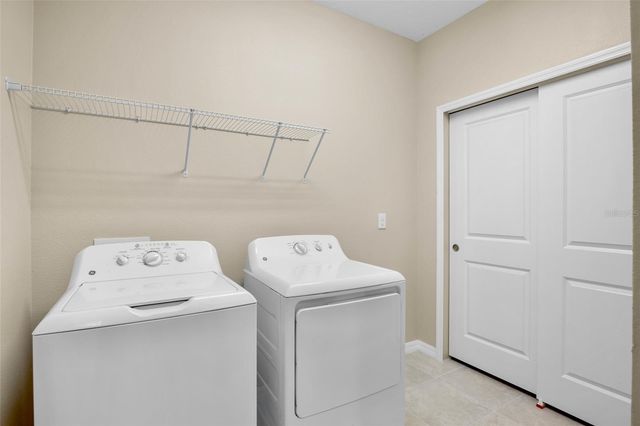 5425 CICERONE STREET 102, Sarasota, FL 34238