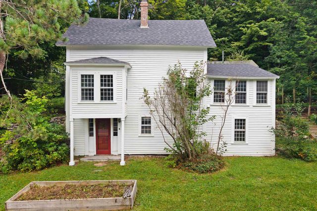 6 Forest Road, Hancock, NH 03449