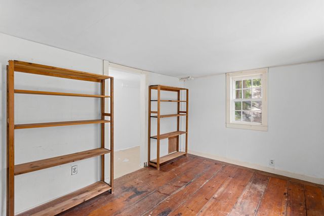 6 Forest Road, Hancock, NH 03449