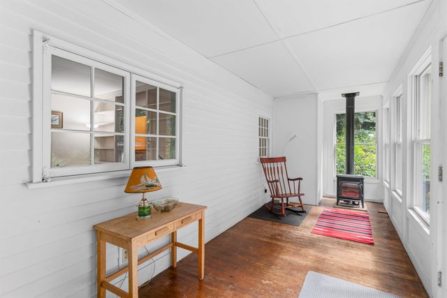 6 Forest Road, Hancock, NH 03449